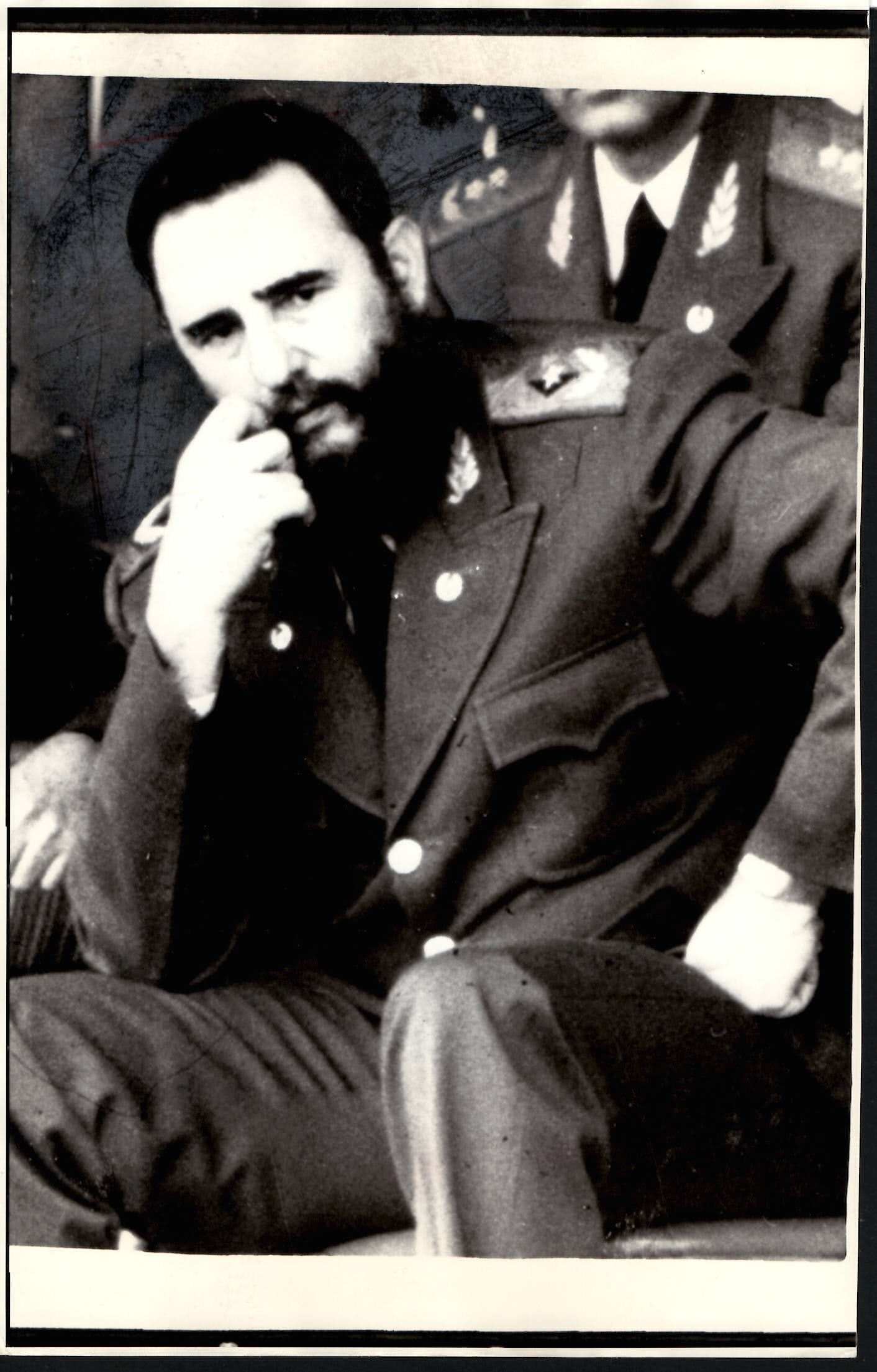 1977 Photo Premier Fidel Castro of Cuba: 1977 Photo Premier Fidel Castro of Cuba Photo size:11 x 7 inches Provenance: New York-Based Photography Collector & Curator -Collection of Rare Photographs. Photo may have bent corners and damaged. Pl
