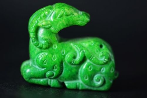 Antique Natural Green Hand Carved Sheep: Antique Natural Green Hand Carved Sheep:Approx Size: Approx Size: 53 x 20 x 45 mm