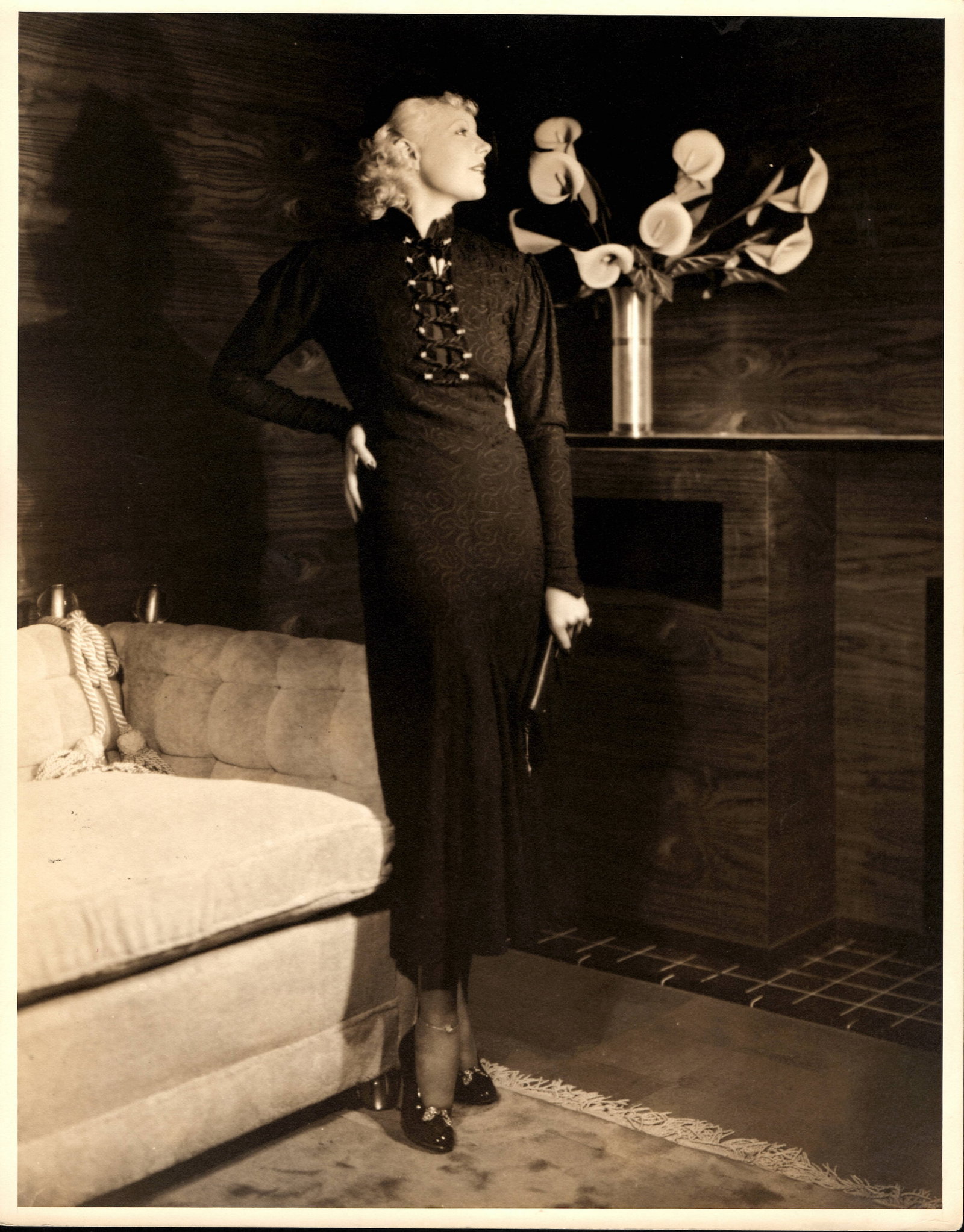 Oversize Original 1940s Vintage Jane Knight Portrait Photography (1 of 1)