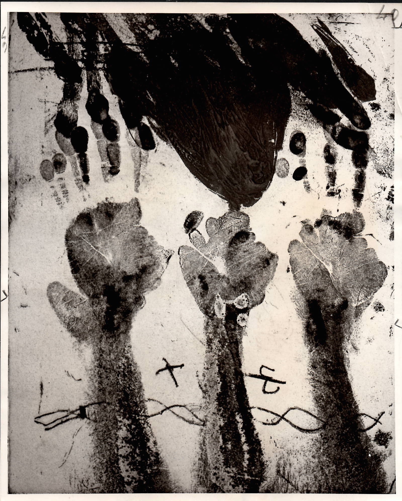 1971 Photo The Hands Painting By Antoni Tapies (1 of 2)