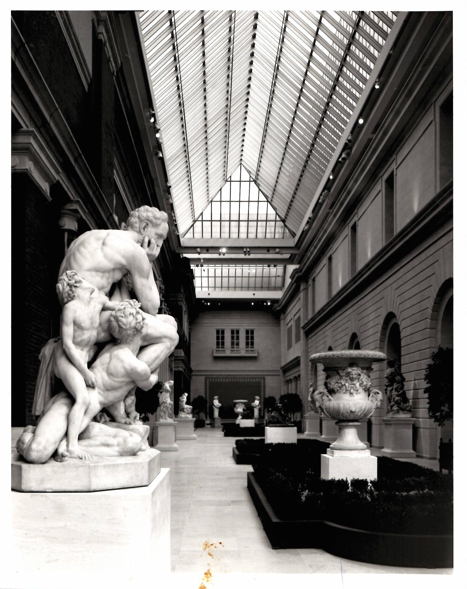 Carol & Milton-European Sculp Photo Metropolitan Museum: Carol & Milton- European Sculpture NYC Photo Exhibit Metropolitan Museum of art .Labeled on the verso Approx Photo size:8 x 10 inches