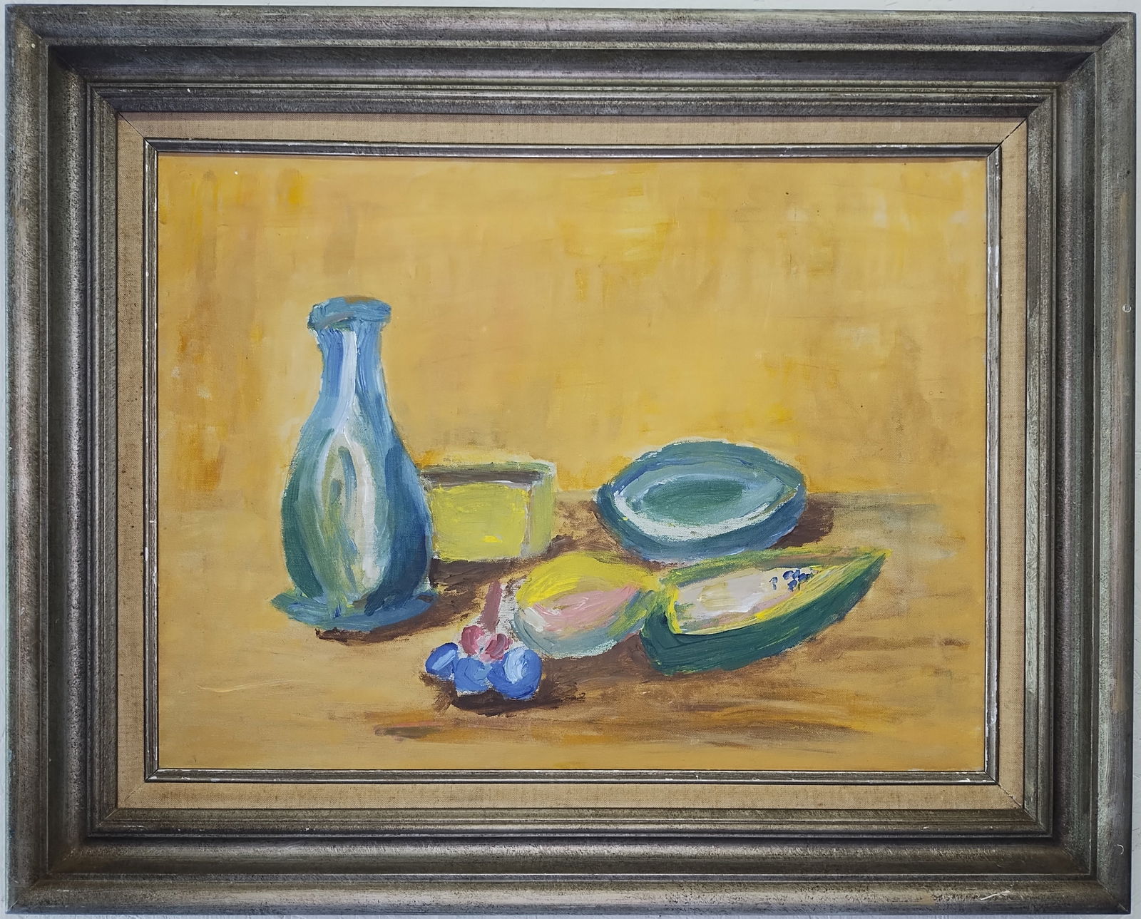 Oil Painting Still Life Fruit on Canvas: Original Signed Oil Painting Still Life Fruit . Approx Painting Size:18 x 24 In Approx Frame Size: 25 x 31 x 3 In Good condition. See photos. We pack & Ship for you, We take care of the shipping servi