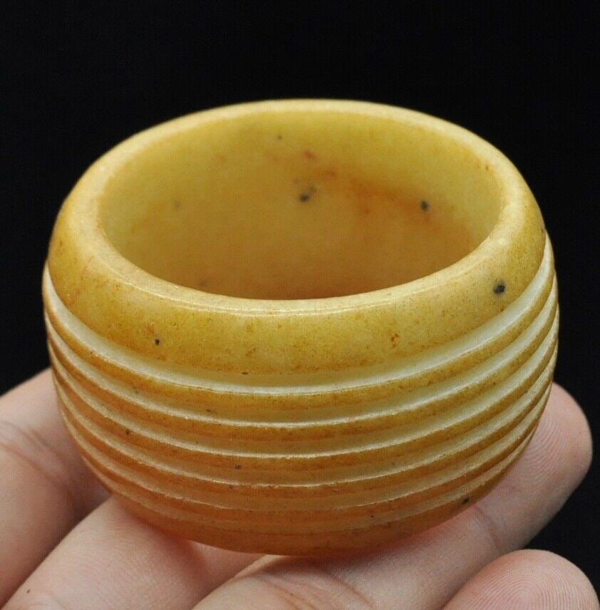 Rare Old Natural Jade Hand-Carved Ring: Rare Old Natural Jade Hand-Carved Ring. Approx Size: 53 x 28 MM - 55.6 gms Pictures are as accurate as possible, however color may look different on each monitor.Good Condition. See photo. We pack & S