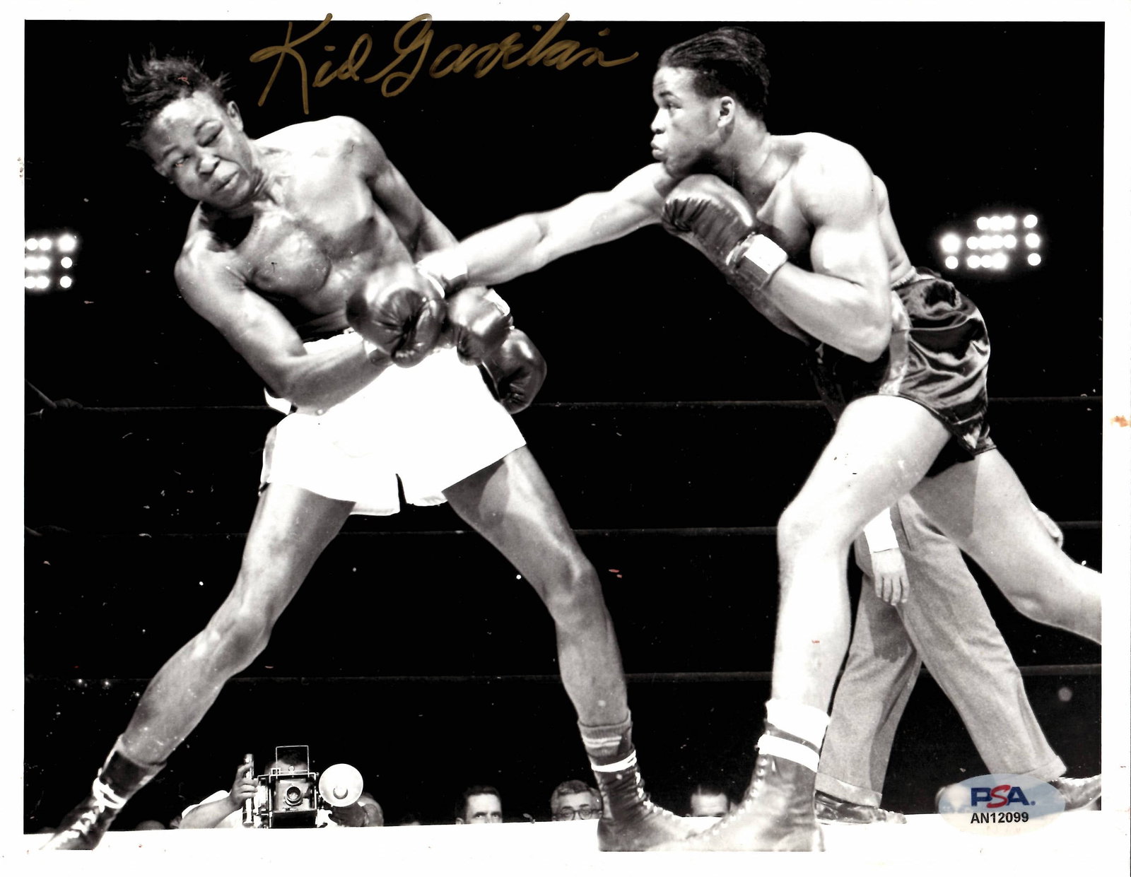 1951-54 Kid Gavilan Boxing Photography Signed Autographed(PSA COA). (1 of 4)