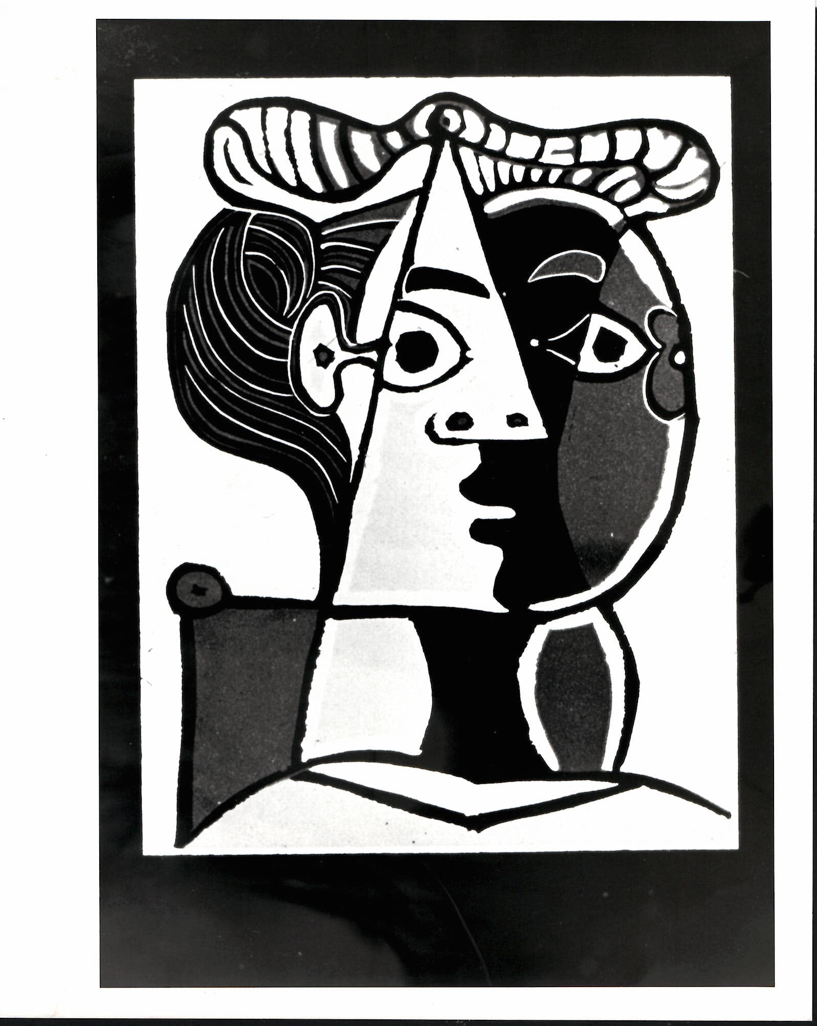 1987 Original Vintage Photography Picasso's "Stated woman with A Hat and Chignon": 1987 Original Vintage Photography Picasso's "Stated woman with A Hat and Chignon" Linoleum CutThis is an original Photography. Picasso's "Stated woman with A Hat and Chignon" Linoleum Cut's from the M