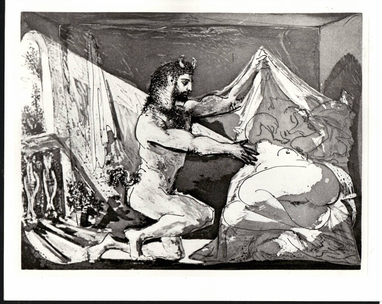 Pablo Picasso Photo Minotauro: Pablo Picasso Photo Minotauro - Vintage photograph.Photo size:10 x 8 inches Provenance: New York-Based Photography Collector & Curator -Collection of Rare Photographs. Photo may have bent corners and