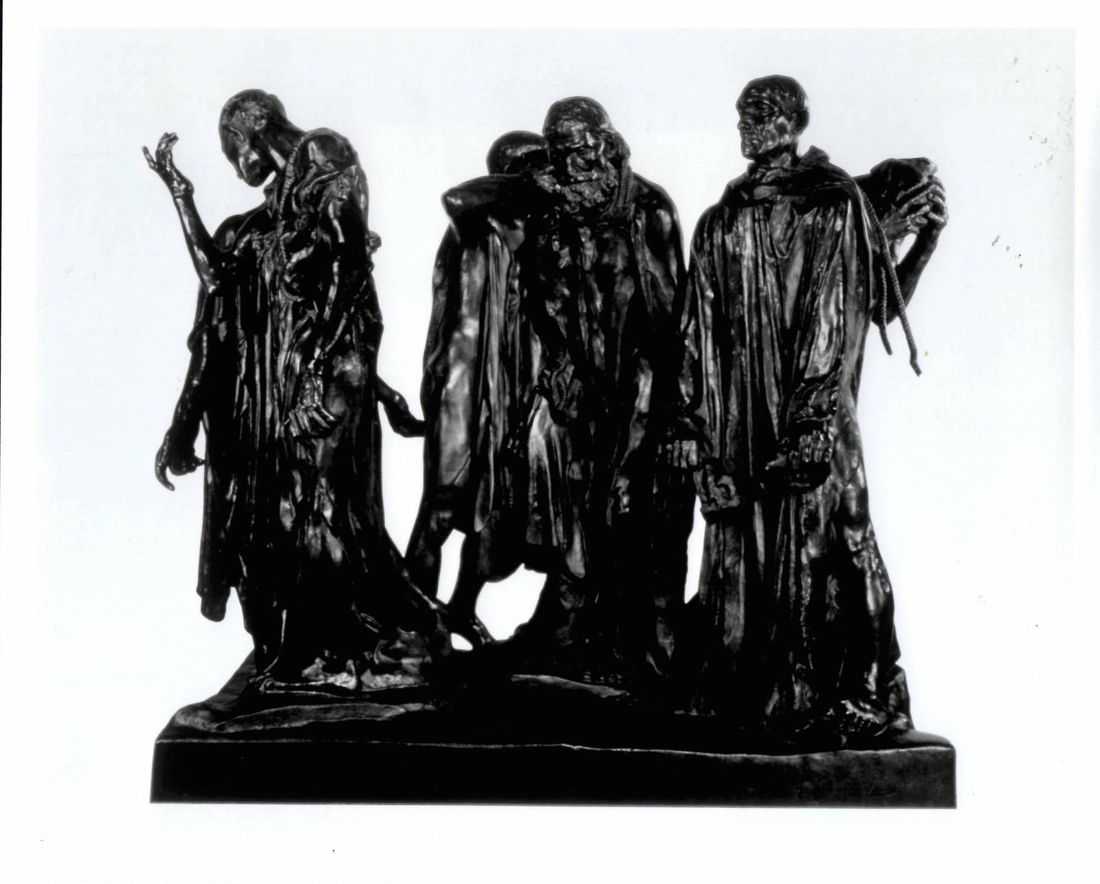 Auguste Rodind NYC Photo Exhibit Metropolitan Museum: Auguste Rodind NYC Photo Exhibit Metropolitan Museum of art .Labeled on the verso Approx Photo size:8 x 10 inches