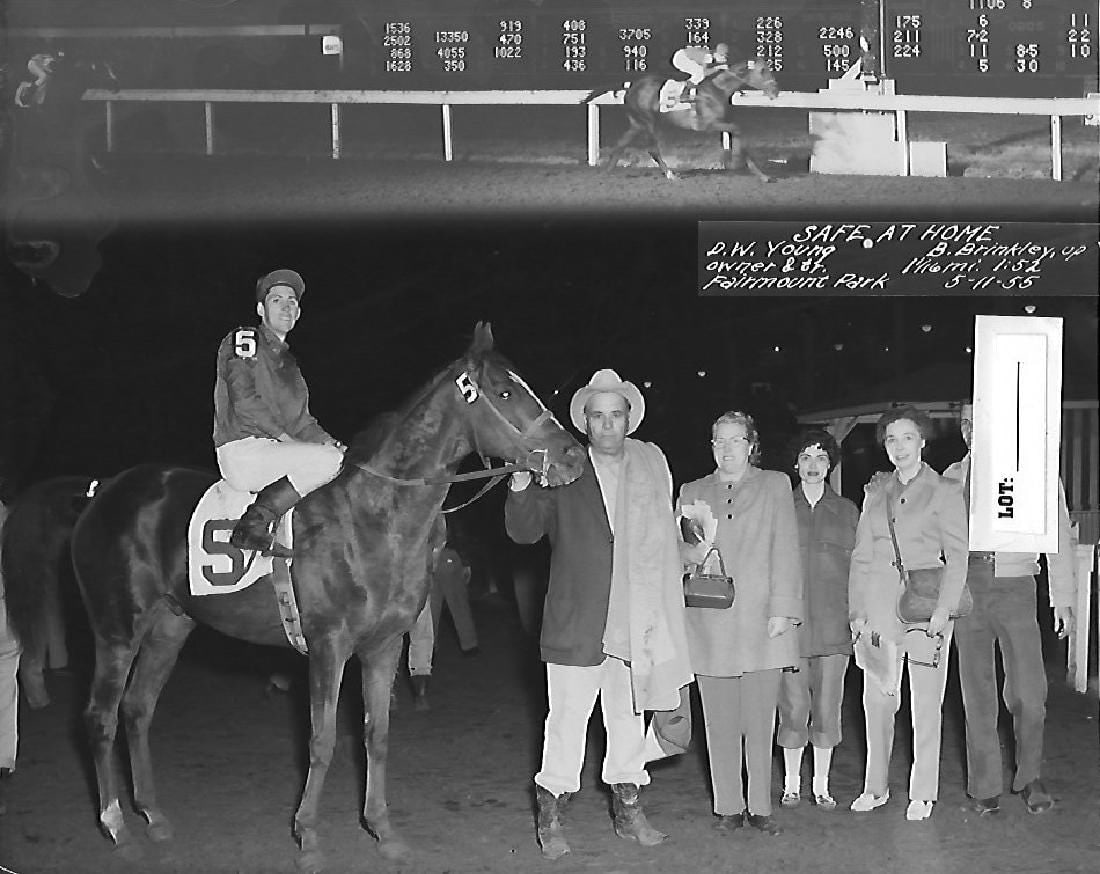 Winner Horse Racing Track 1950s And 60s.: B&W Winner Horse Racing Track 1950s And 60s. Photography. Print Size: 8 x 10 Inches.May have Wrinkling-edge wear-stains-creases Ã‚Â—- See photos for condition, Due to the