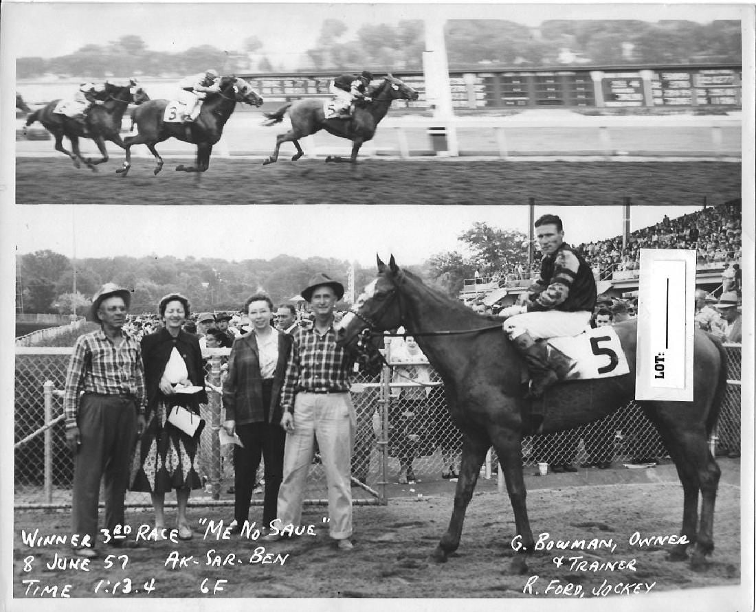 Winner Horse Racing Track 1950s And 60s.: B&W Winner Horse Racing Track 1950s And 60s. Photography. Print Size: 8 x 10 Inches.May have Wrinkling-edge wear-stains-creases ????- See photos for condition, Due to the difference in monitor setting