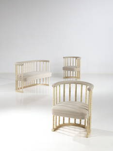 Eliel Saarinen (1873-1950): Eliel Saarinen (1873-1950)Ensemble de deux fauteuils et d'un canapÃ©Bouleau et textileÃ‰dition Willberg & BostrÃ¶ms BorgÃ¥En collaboration avec l'Ã©bÃ©niste Leonard StrÃ¶mberg, MasabyMo