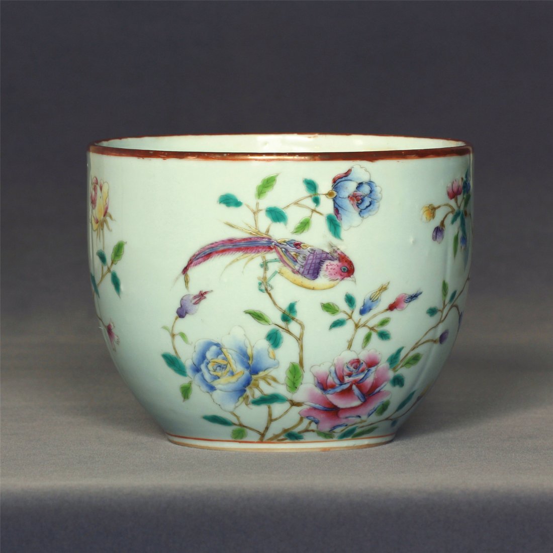 Famille rose porcelain small jar of Qing Dynasty (1 of 10)