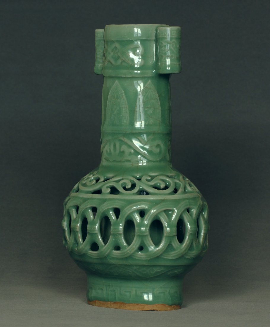 A LongQuan-Kiln Vase Southern Song Dynasty.: A LongQuan-Kiln Vase Southern Song Dynasty. Measure(inch), Height: 9-7/8, Length: 5-5/8 , Width: 4-5/8 .