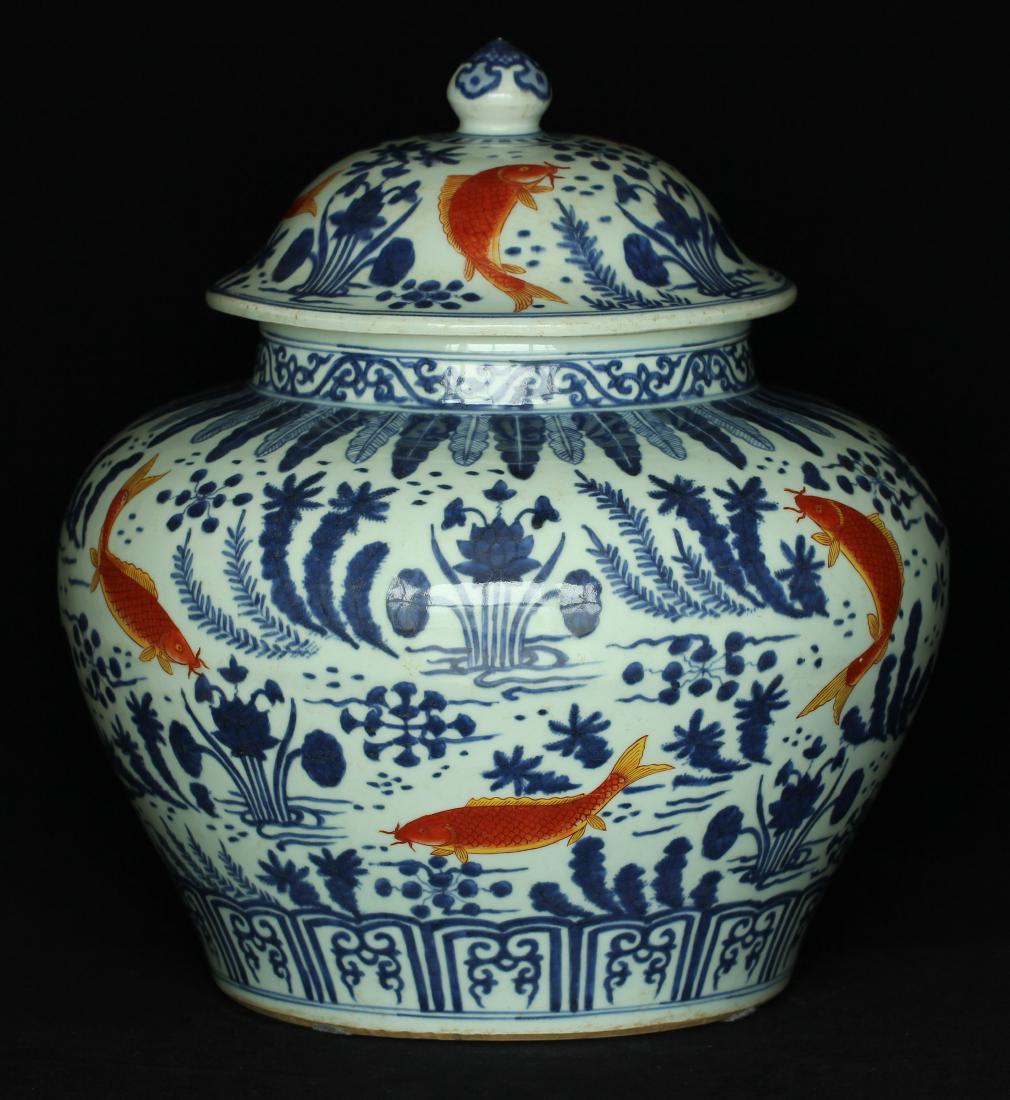 Blue and white & red color porcelain jar of Ming: Blue and white & red color porcelain jar of Ming Dynasty JiaJing mark . Measure(inch), Height: 14-3/4, Diameter: 13-3/4 . Provenance: Collectible of Private in California.