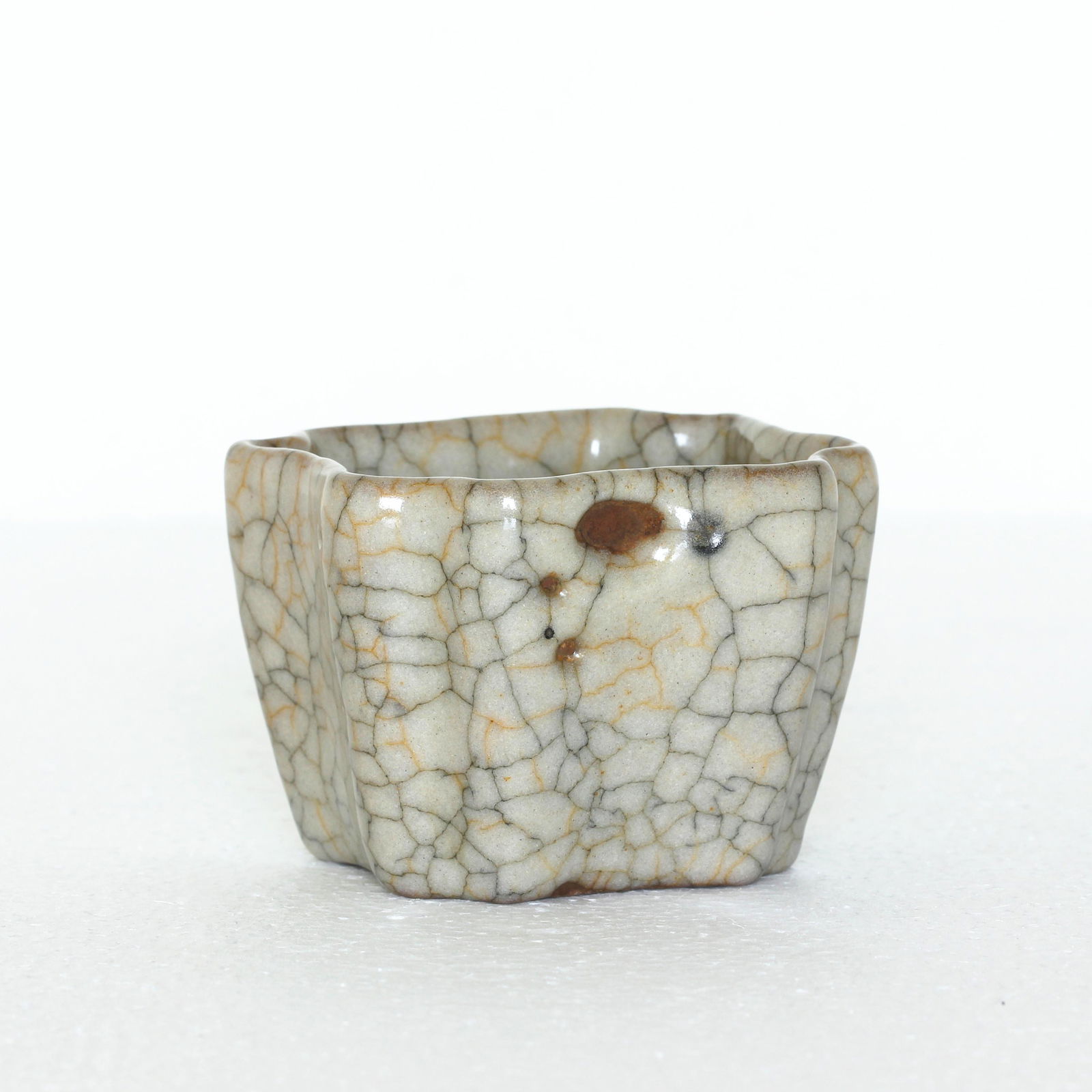 A Chinese Ge-Kiln Cup Southern Song Dynasty. (1 of 7)