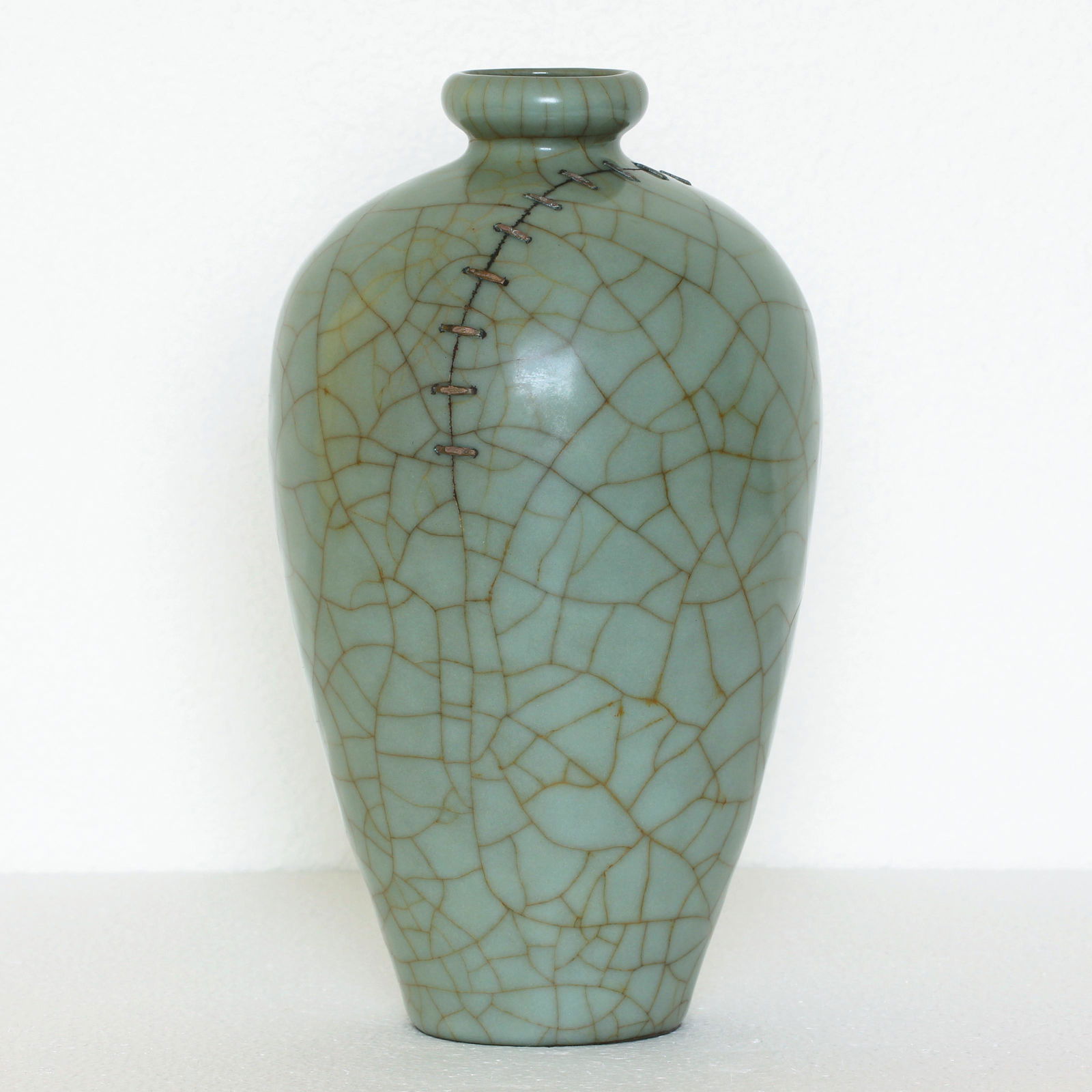 A Chinese Guan-Kiln Vase Southern Song Dynasty. (1 of 7)