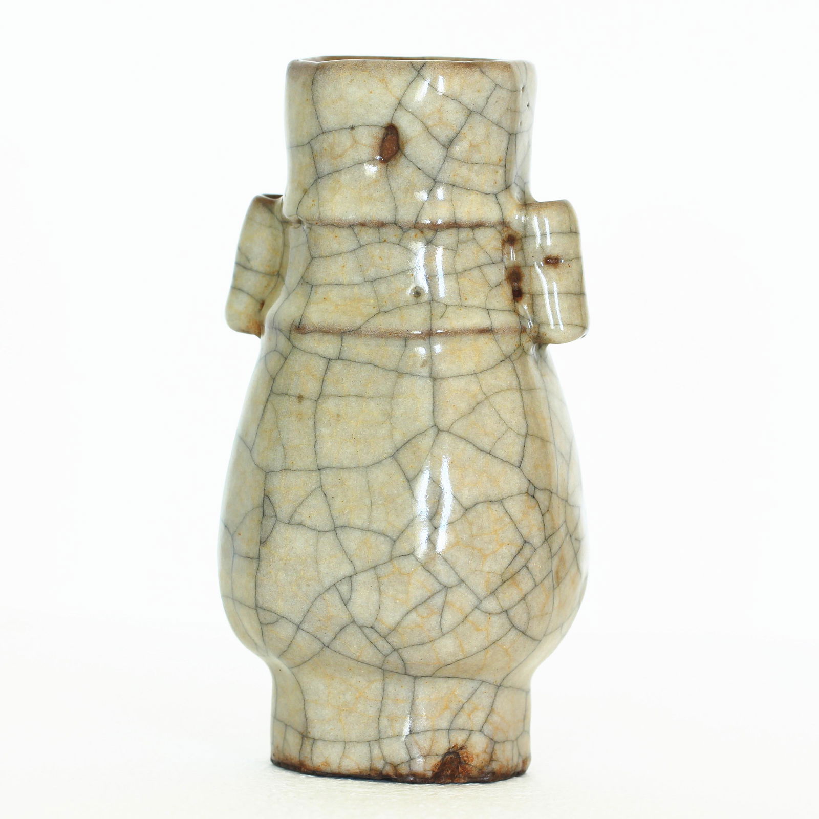 A Chinese Ge-Kiln Vase Southern Song Dynasty. (1 of 7)