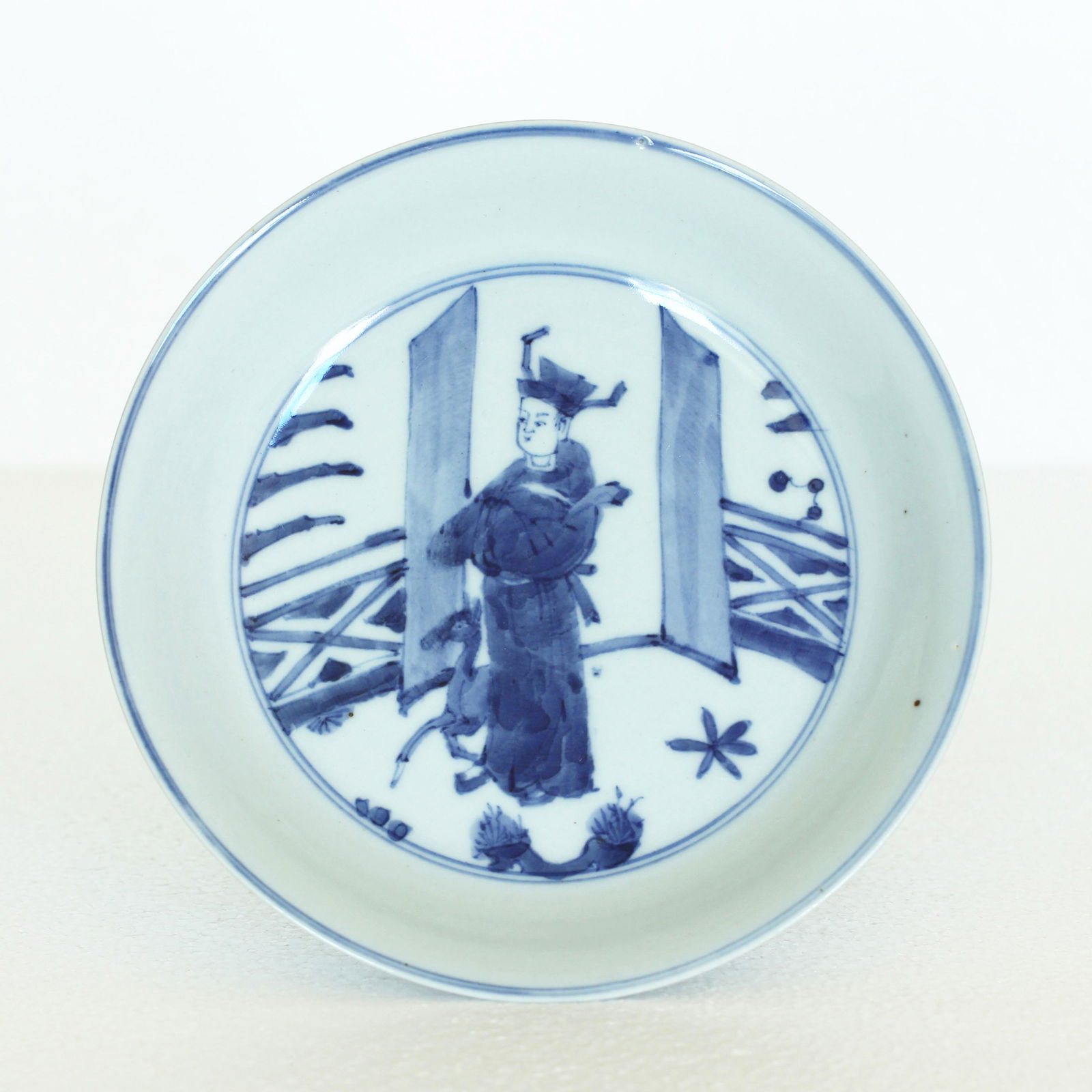 A Chinese Blue And White Porcelain Plate Ming Dynasty (1 of 7)