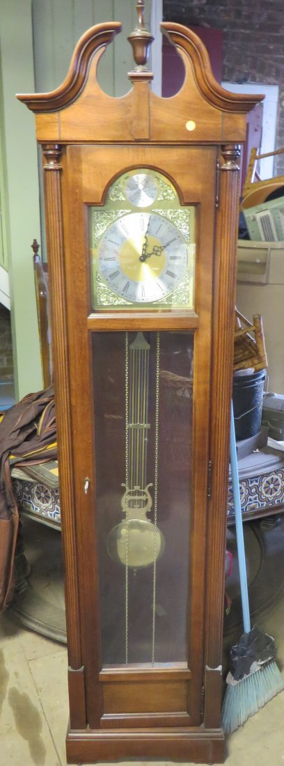 Howard Miller Grandfather Clock Tempus Fugit Mar 03 19 Jc Auctions In Nj Howard Miller Grandfather Clock Tempus Fugit Mar 03 19 Jc Auctions In Nj