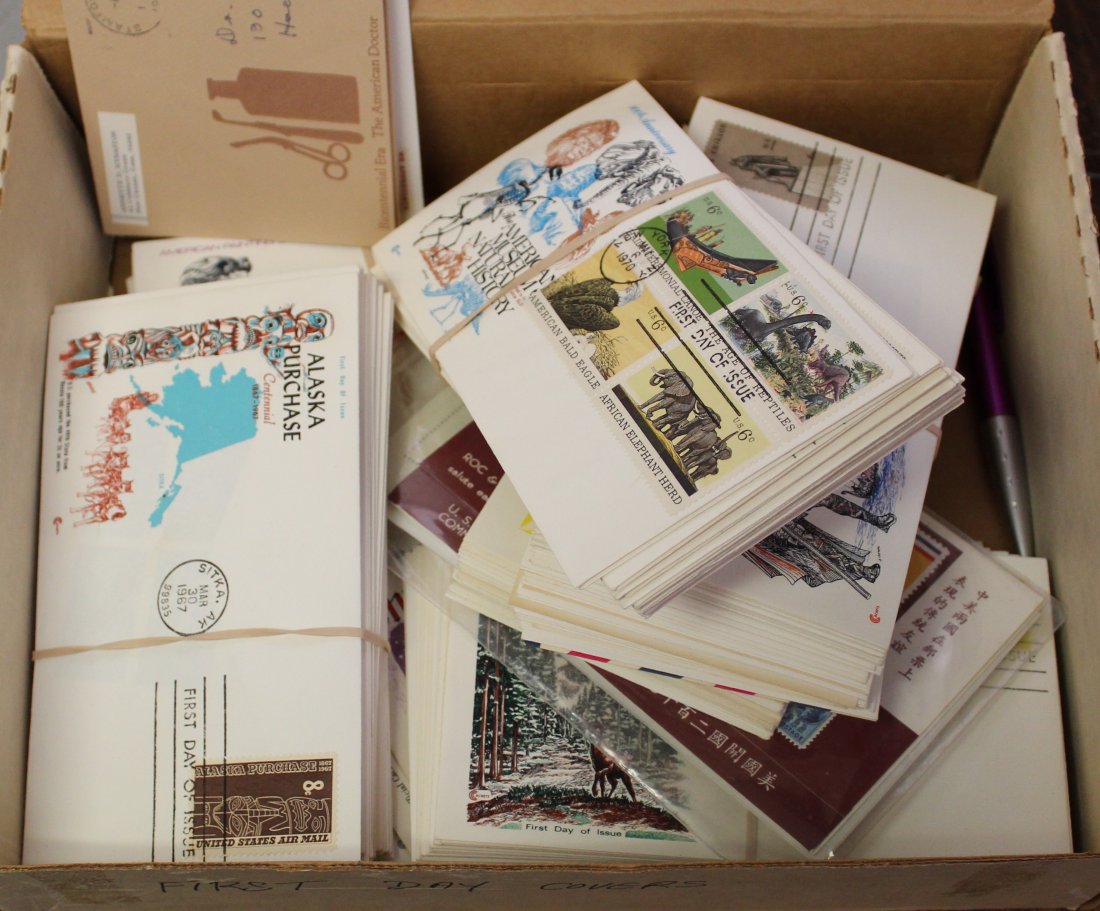 158 first day covers stamps 1964 to 1971: they are in great condition you get all you see in the picture they have stamps inside the covers too nice lot