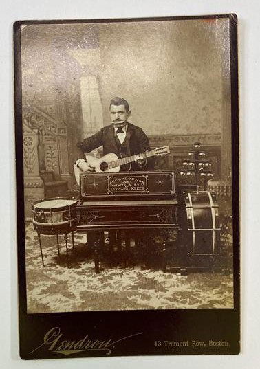 Vintage Bostons One Man Band Photo (1 of 7)
