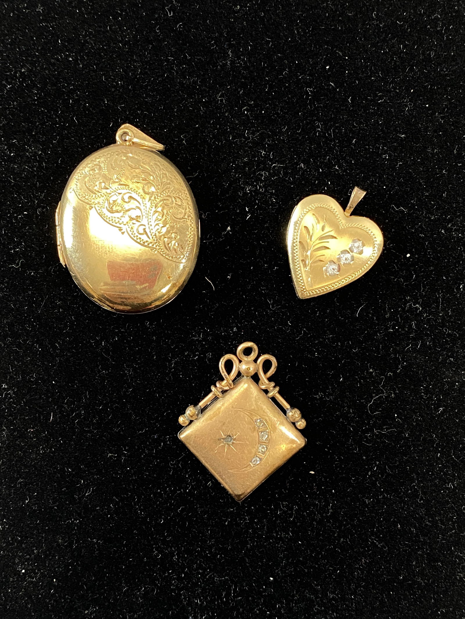Lot of 3 - 14kt Gold Locket Pendants (1 of 13)