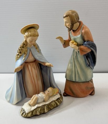 Early Hummel Nativity Figurines - Holy Family Rare (1 of 20)