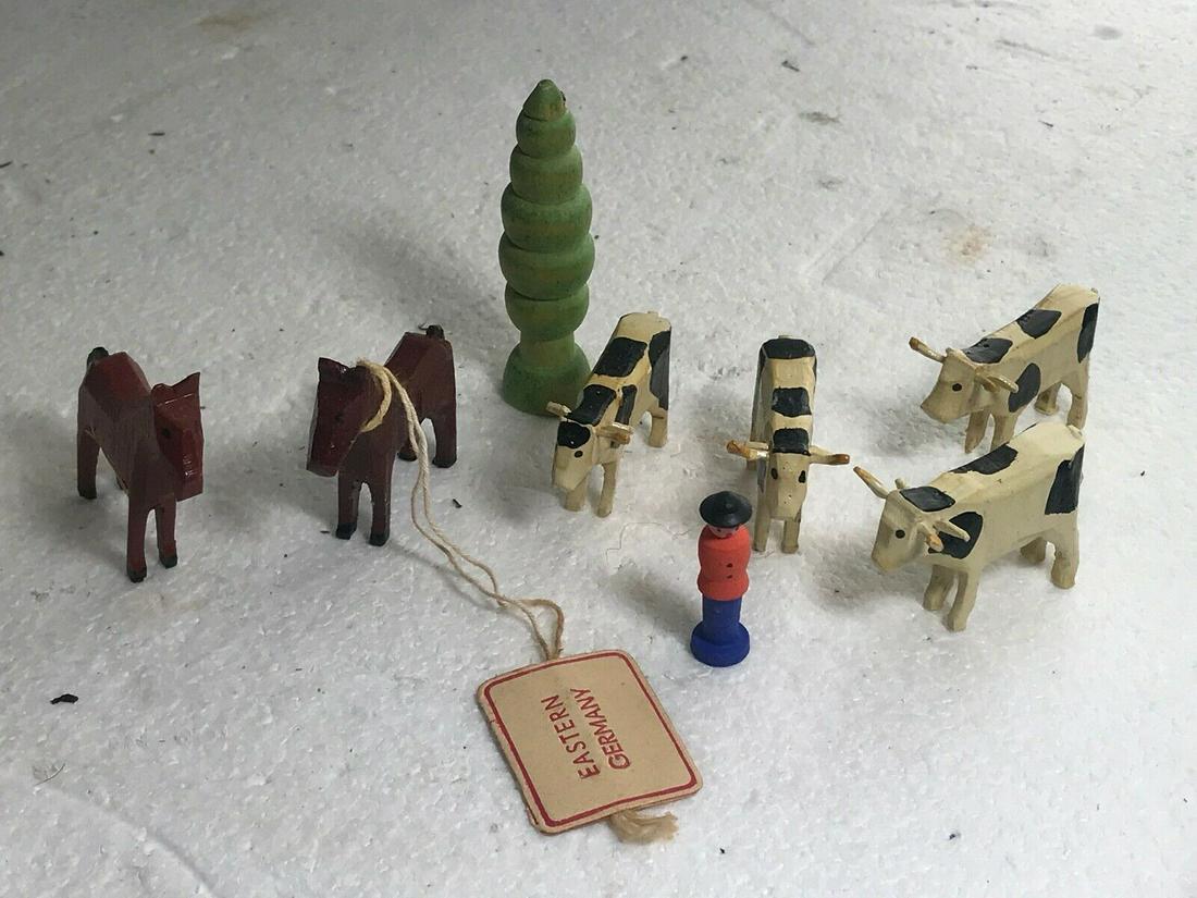 1970s Eastern Germany Wooden Shepard Set - Shepard, Cows, Horses, Tree (1 of 7)