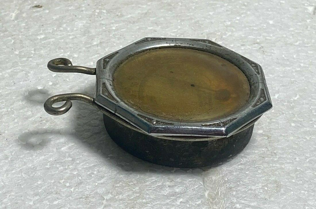 Vintage 1940s-50s Rochester Window Thermometer: Vintage 1940s-50s Rochester Window Thermometer. This is a nice old thermometer, it does have some signs offer from over the years and does need cleaning and some TLC, the plastic face is a bit yellowe