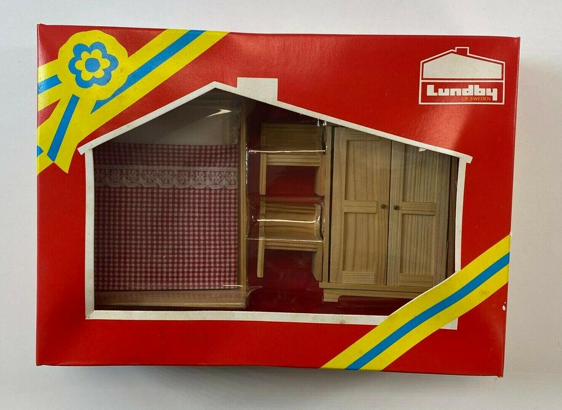 Lundby Scandinavian Design Miniature Doll House Furniture Bedroom Set No. 9720 (1 of 10)