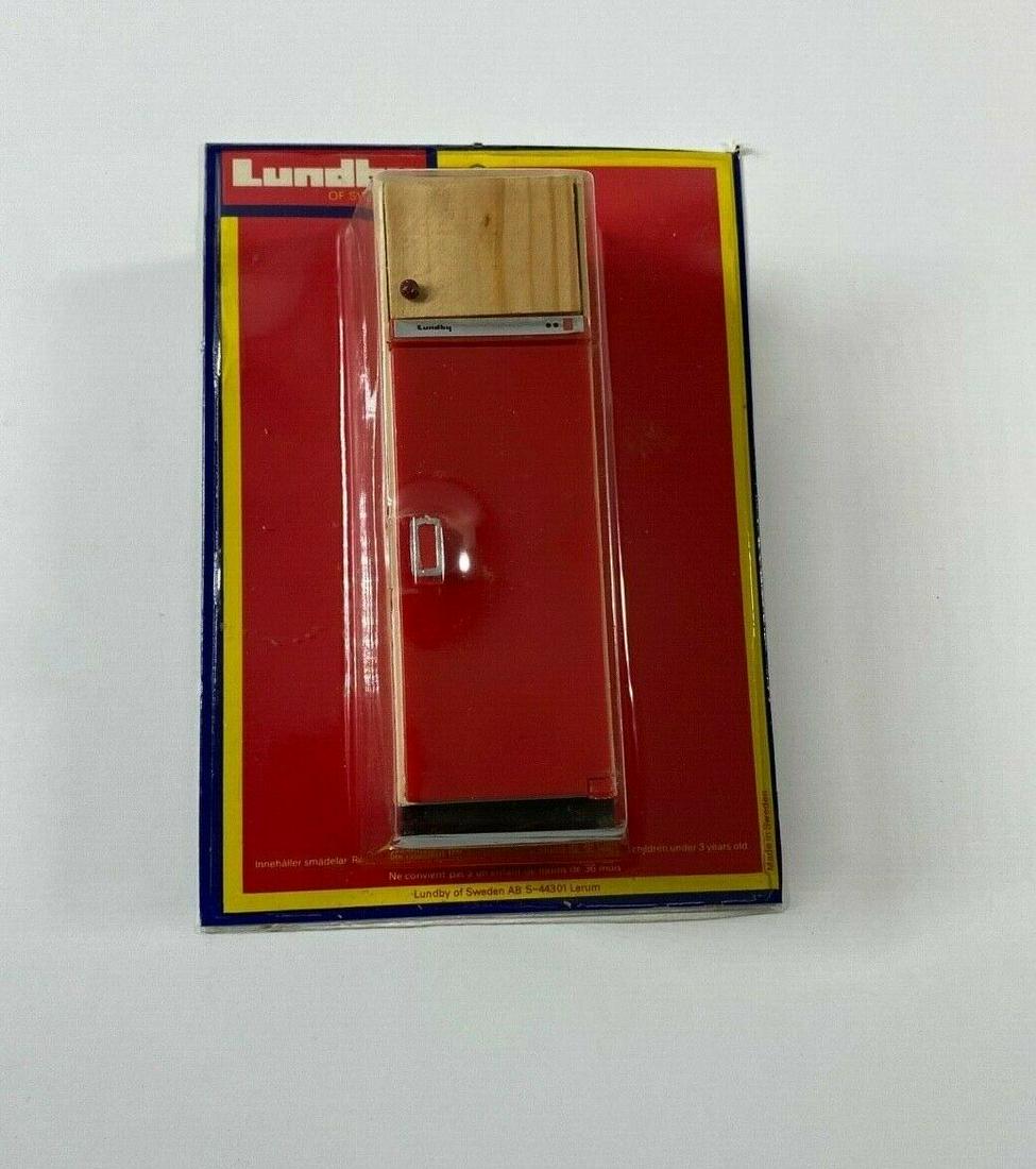 Lundby Scandinavian Design Miniature Doll House Kitchen Set Refrigerator No.2564 (1 of 7)