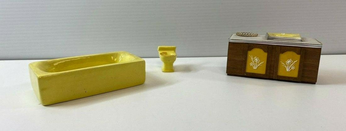 3 Vintage Doll House Miniature Bathroom Set (1 of 10)