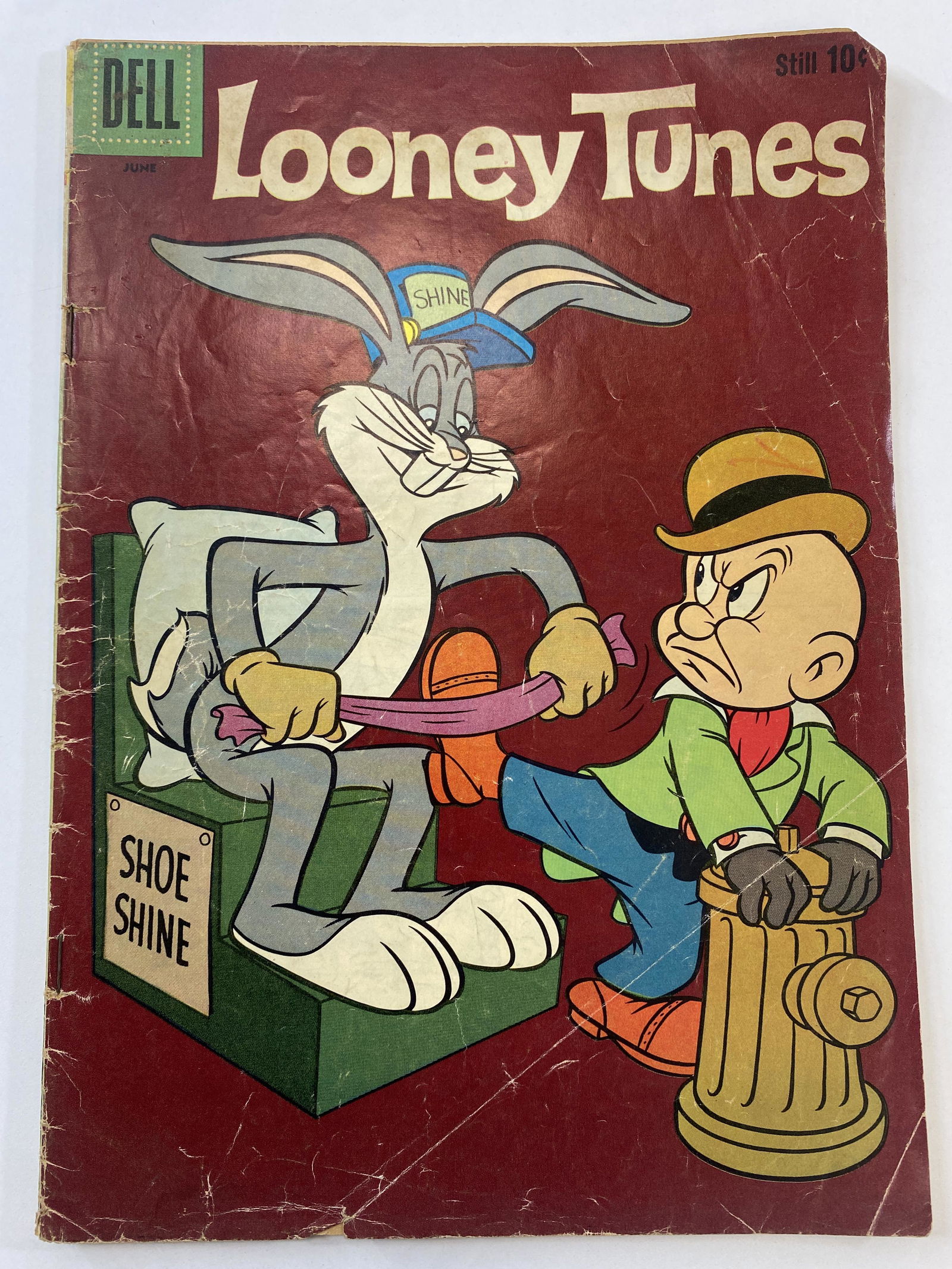 Looney Tunes June 1960 No. 224: Looney Tunes June 1960 No. 224. I looked through the book and it appears to be Low to Medium Grade 3.0 to 6.5 condition.