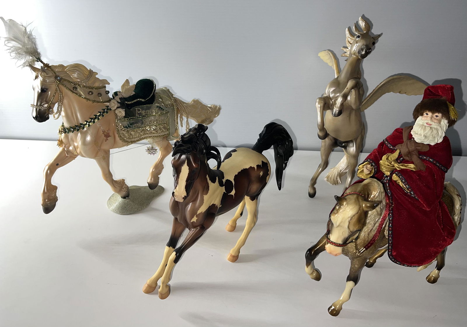 (4) Breyer Model Horses: Noelle, Earth, Mystical Pegasus & Father Christmas and Glittery (1 of 6)