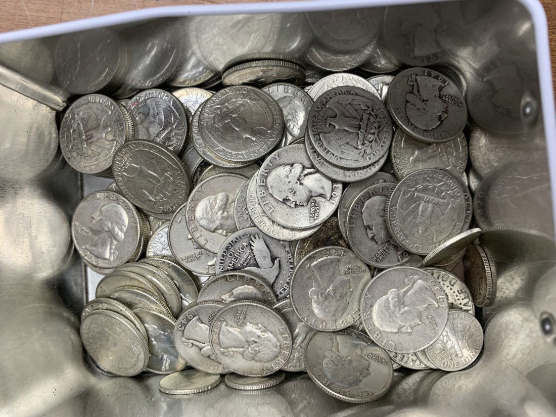 tin full of silver worth, $ 27.40 quarters dimes and one half dollar (1 of 5)