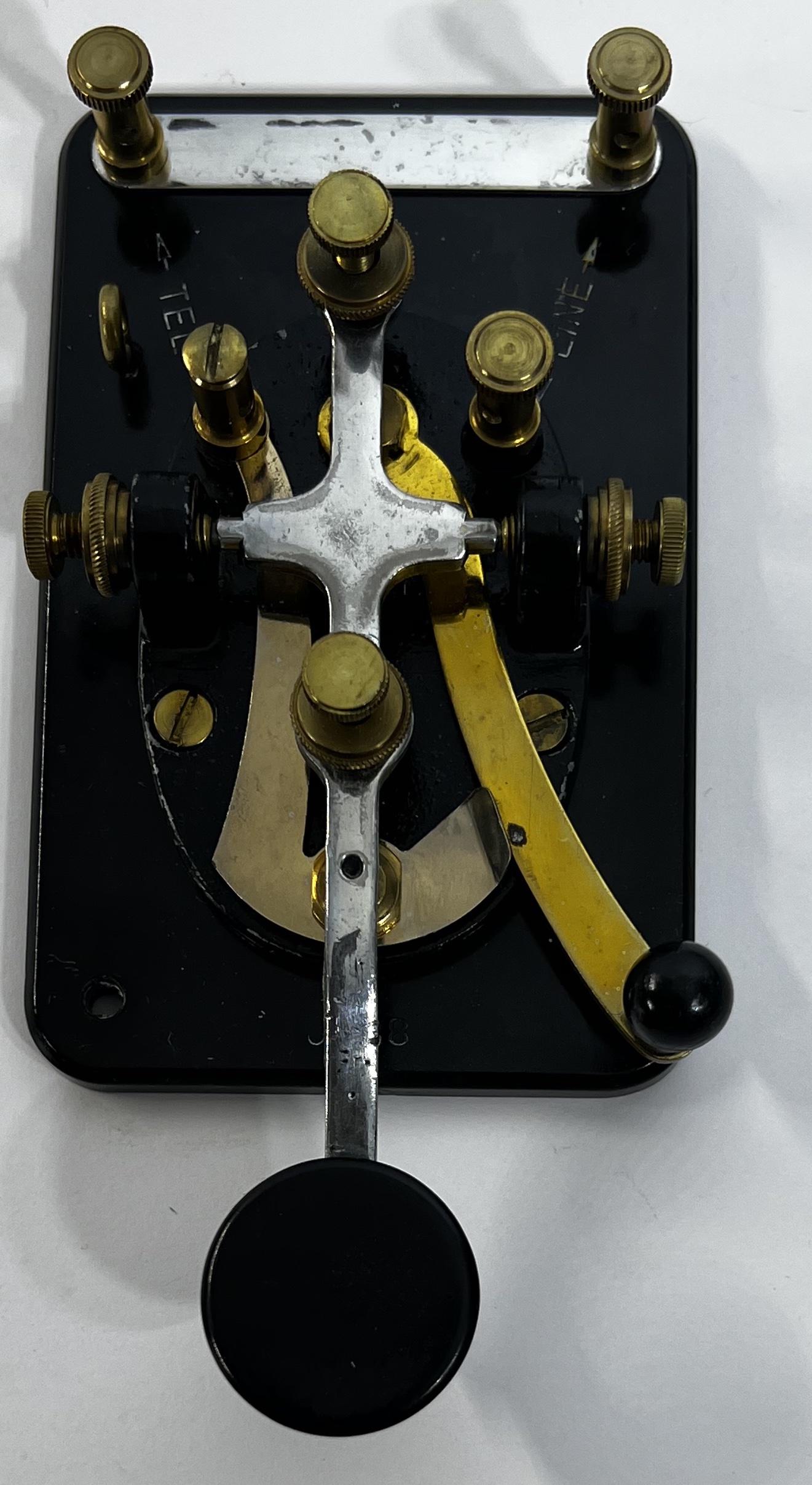 Vintage Morse Code Telegraph Key J38 Military Style WWII Era (1 of 5)