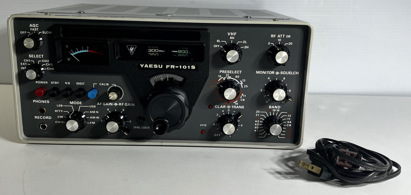 Yaesu FR-101S Receiver (1 of 8)