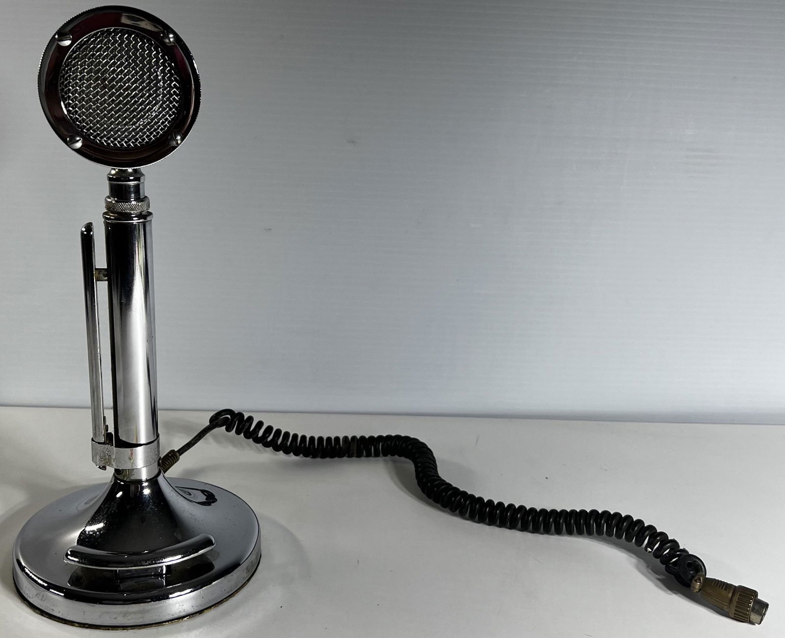 Astatic D-104 Silver-Eagle Microphone Lolipop Vintage Chrome Ham Radio Desktop Microphone (1 of 6)