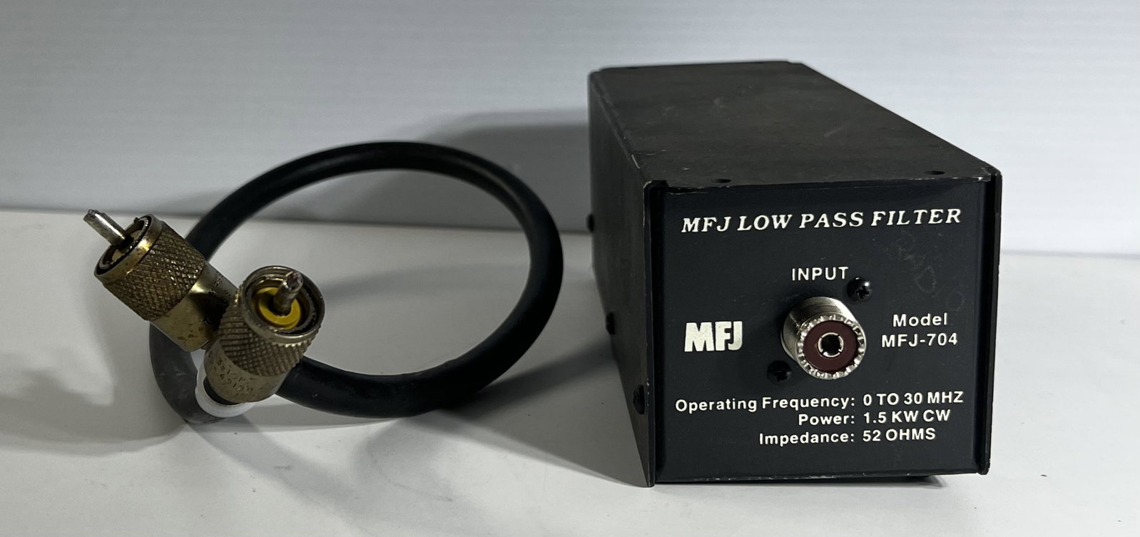 MFJ Low Pass Filter Model No. MFJ-704: MFJ Low pass Filter Model No. MFJ-704. It is used in working condition.