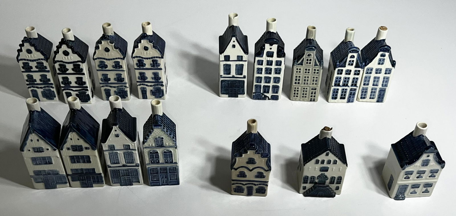 Blue Delft Holland Miniature House Collection For KLM vintage sixteen pieces (1 of 13)