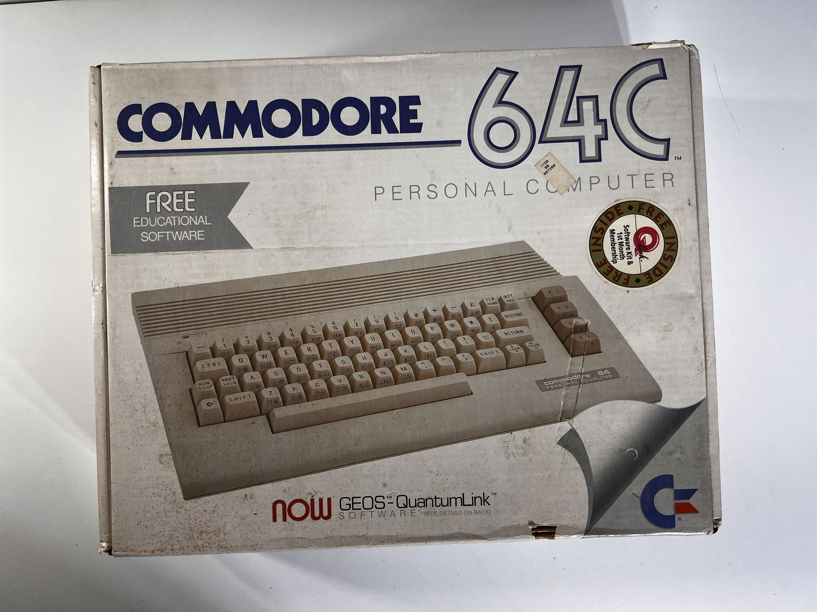 Commodore 64C Personal Computer in box (1 of 13)