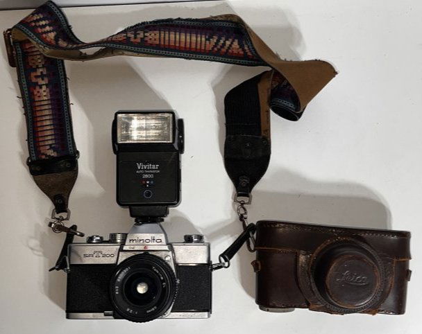(2) Vintage Leica D.R.P. Ernst Leitz Wetzlar Summar Camera & Minolta SRT 200  Camera (1 of 17)