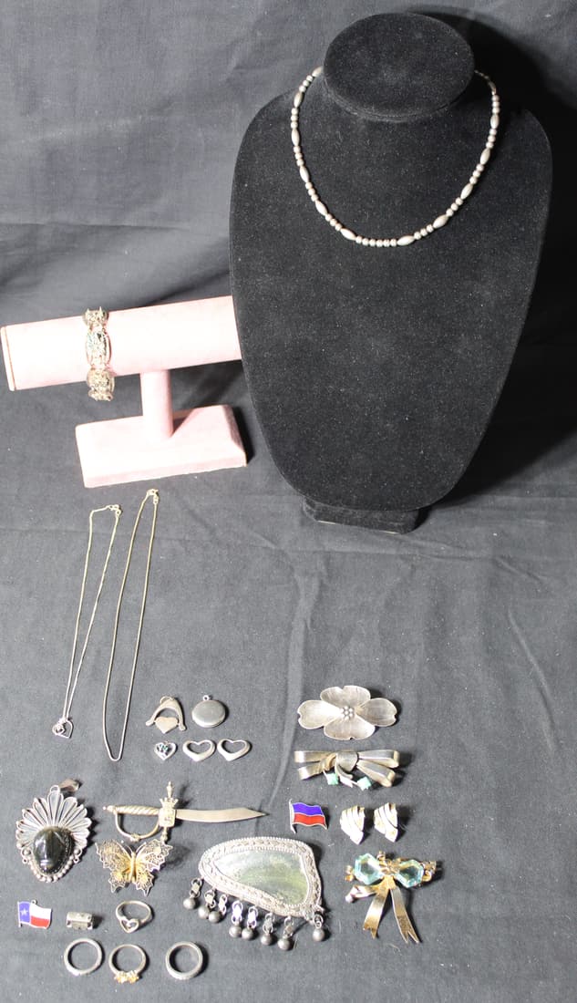 Lot of 24 - Mixed Sterling .925 Jewelry - Brooches, Pendants, Necklaces, Earrings, Rings and (1 of 19)