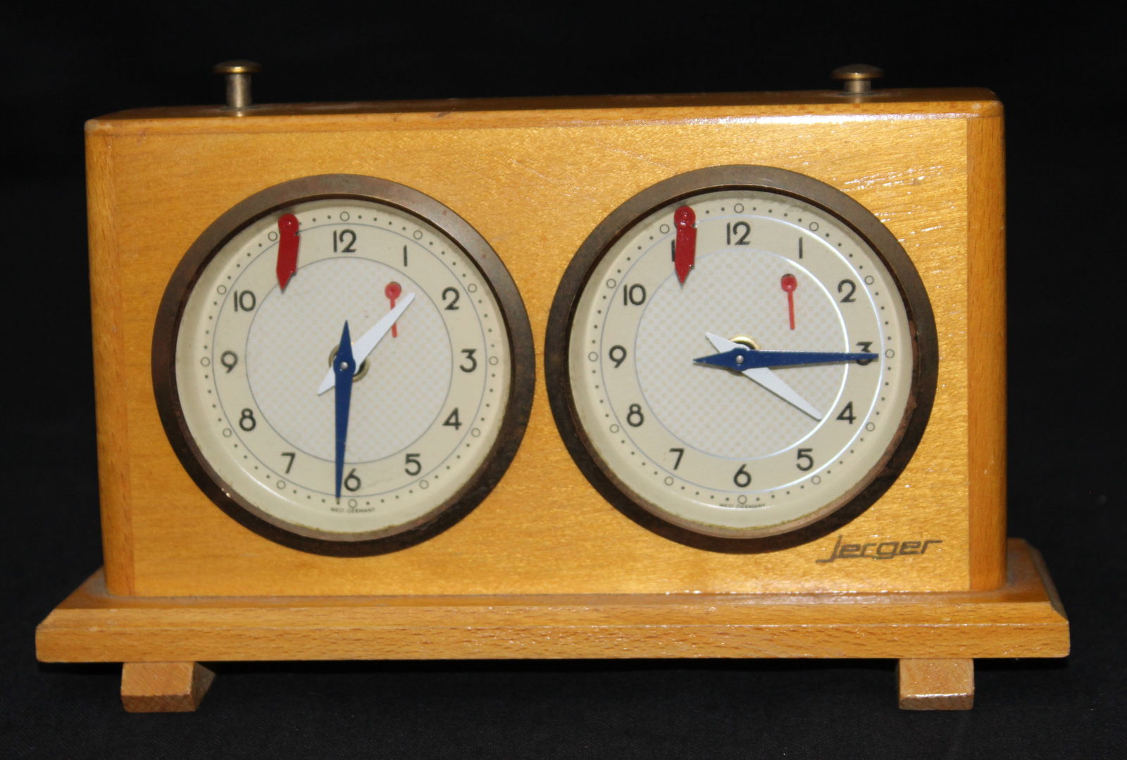Jerger 1970 Vintage Chess Clock (1 of 6)