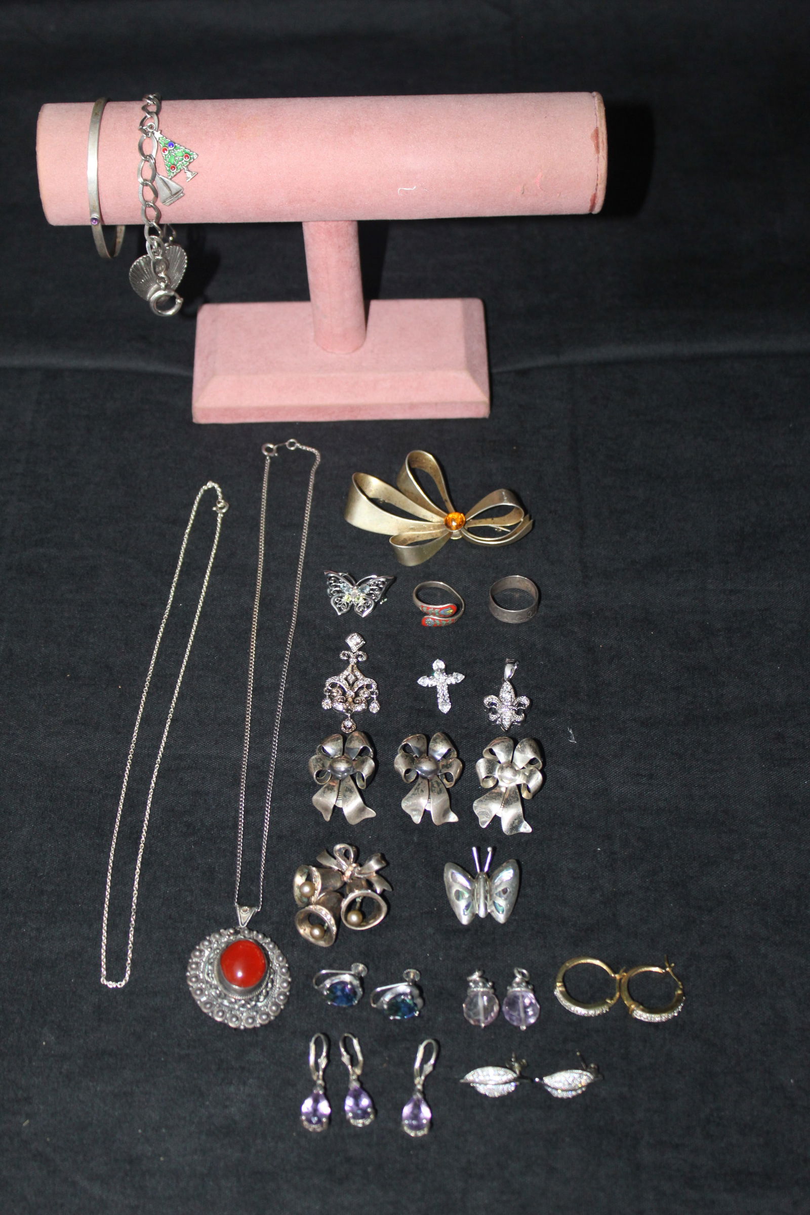 (21) 925 Sterling Silver Jewelry - Earrings, Pendants, Charms, Pin, Ring, Necklace and Bracelets (1 of 17)