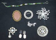 Lot of 6 Old Brooches 1 Old Bracelet 1 Set of Old Cufflinks