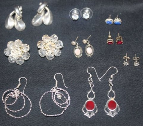 (9) 925 Sterling Silver Earrings 36grams: 925 Sterling Silver Earrings. Lot of 925 Sterling Earrings, This is a nice lot, This little collection offers a varirty of styles, all crafted for sterling silver. Great way for you to create a stylis