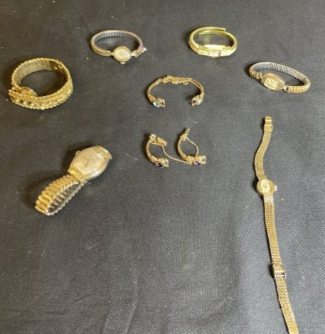 Lot of 08 Goldfilled Jewelry - Watches & Watch Bands: Lot of 08 Goldfilled Jewelry - Watches, Watch Bands, Brooches. They are beautiful pieces. there are 6 watches w 10kt gold filled bezels, some have stainless or sterling backs.there are 2 watch bands.