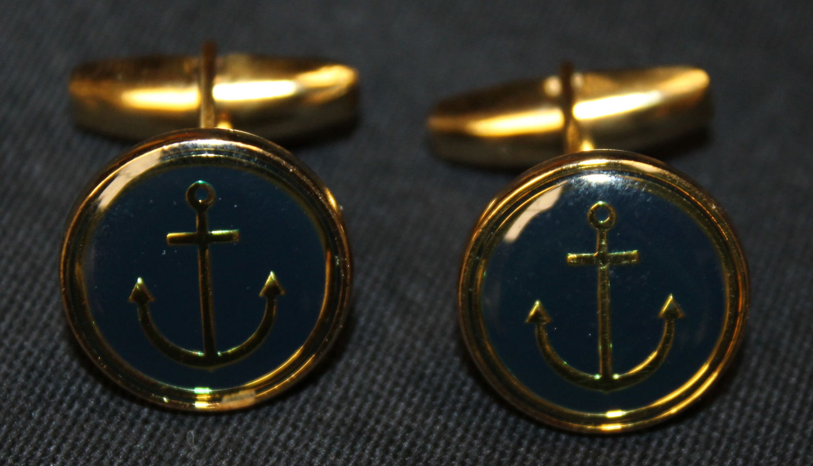 Christian Dior Round Cufflinks (1 of 4)