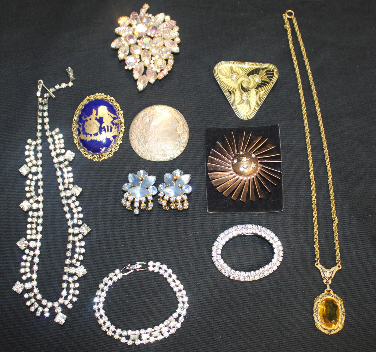 10pc of Costume Jewelry Brooches, Earrings, Necklaces (1 of 12)