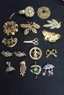 15pc of Costume Jewelry Brooches & Pair of Earrings - CZECHO SLOVAKIA, ART, Trifari, Avon, Coro: 15pc of Costume Jewelry Brooches & Pair of Earrings. This is a beautiful lot of different brooches all various shapes, sizes, and designs. The brooches measrure 2"- 3 1/2". The brands include: CZECHO